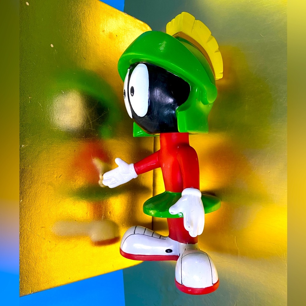 WARNER BROS. LOONEY TUNES VTG MARVIN THE MARTIAN NOSTALGIA POSABLE LG 8” FIGURE